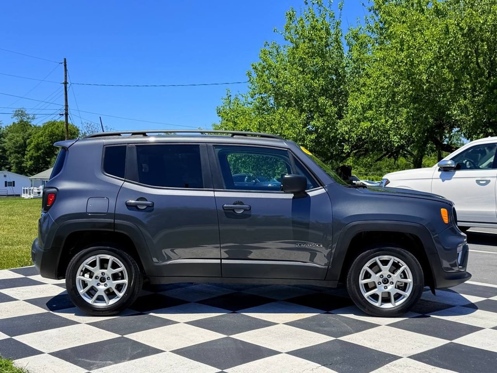 2022 Jeep Renegade Image 8