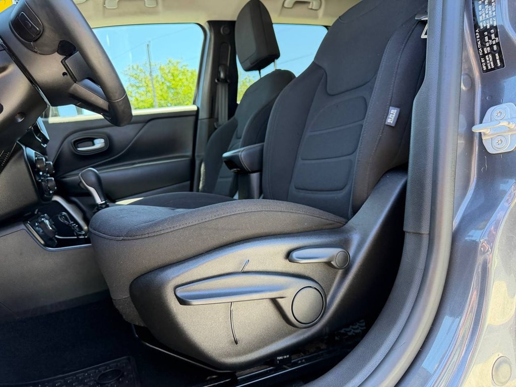 2022 Jeep Renegade Image 16