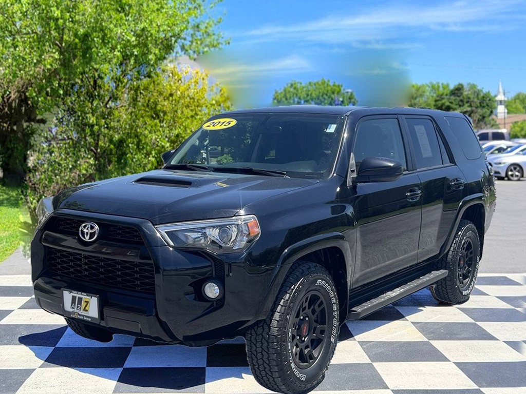2015 Toyota 4Runner Image 2