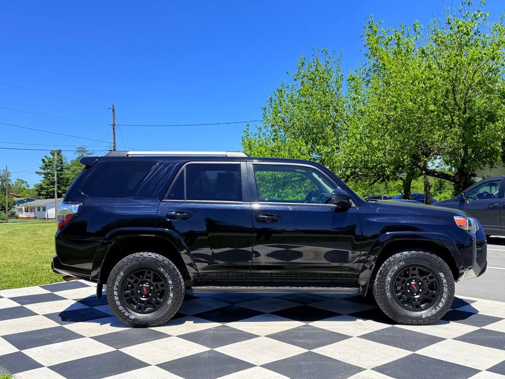 2015 Toyota 4Runner Image 8