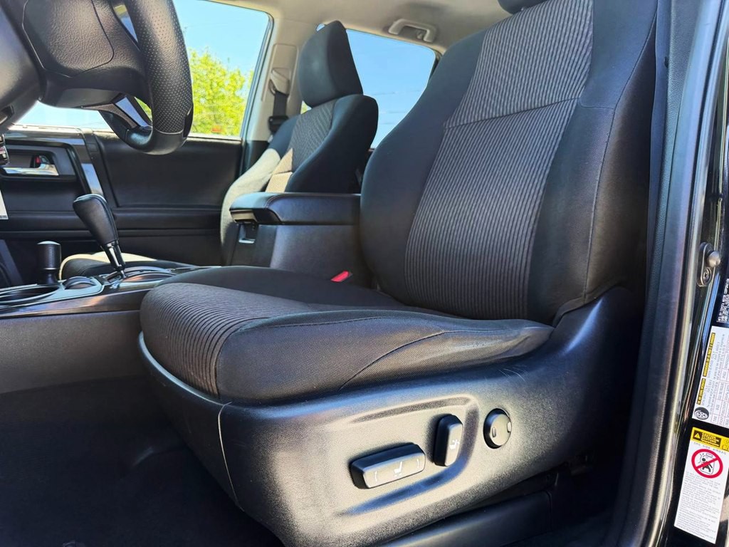2015 Toyota 4Runner Image 16