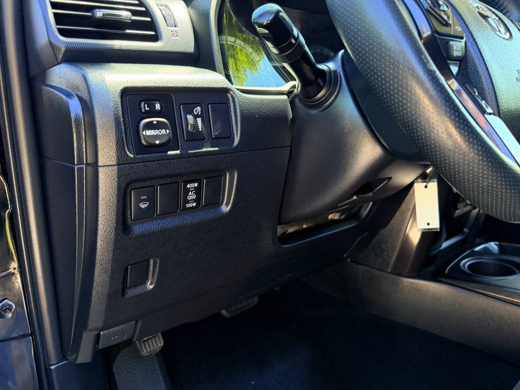 2015 Toyota 4Runner Image 32