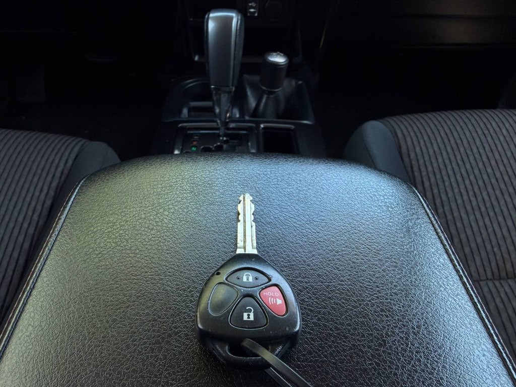2015 Toyota 4Runner Image 39