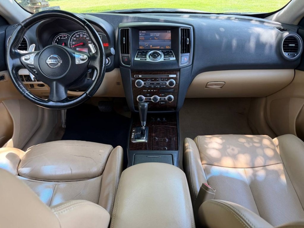 2009 Nissan Maxima Image 15