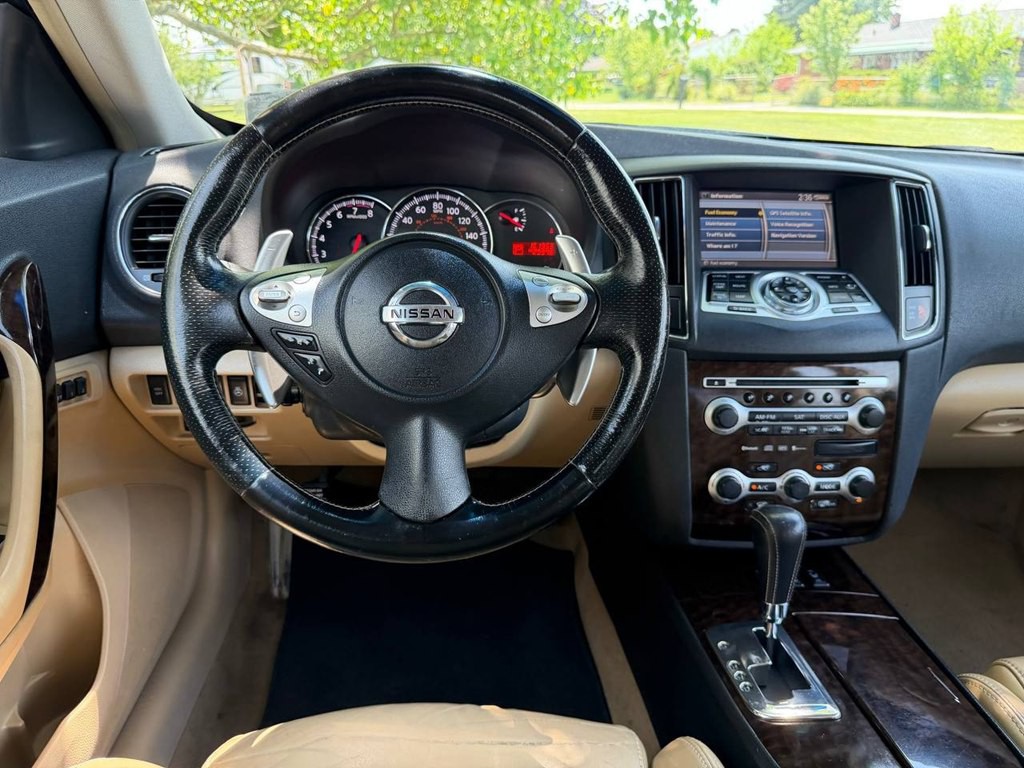 2009 Nissan Maxima Image 16