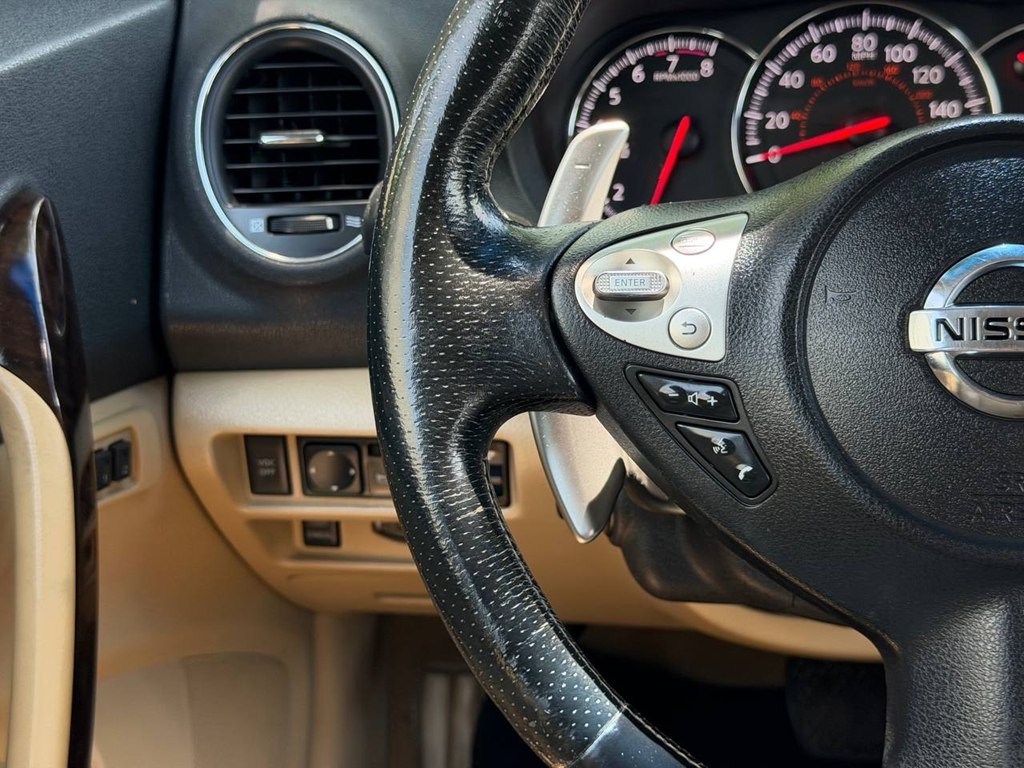 2009 Nissan Maxima Image 18