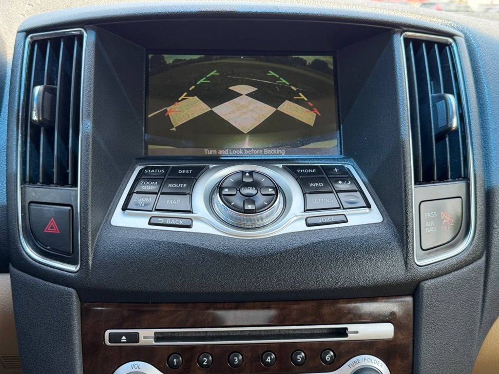2009 Nissan Maxima Image 22