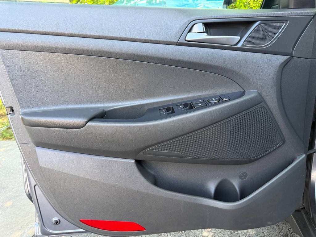 2017 Hyundai Tucson Image 16
