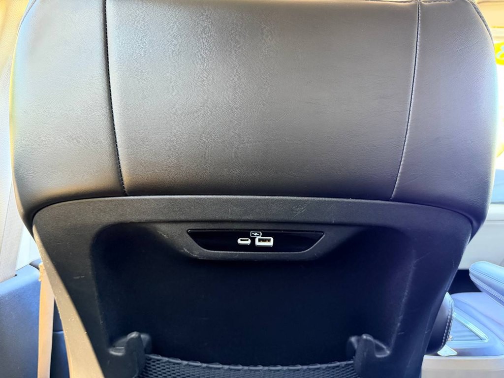 2023 Chrysler Pacifica Image 38