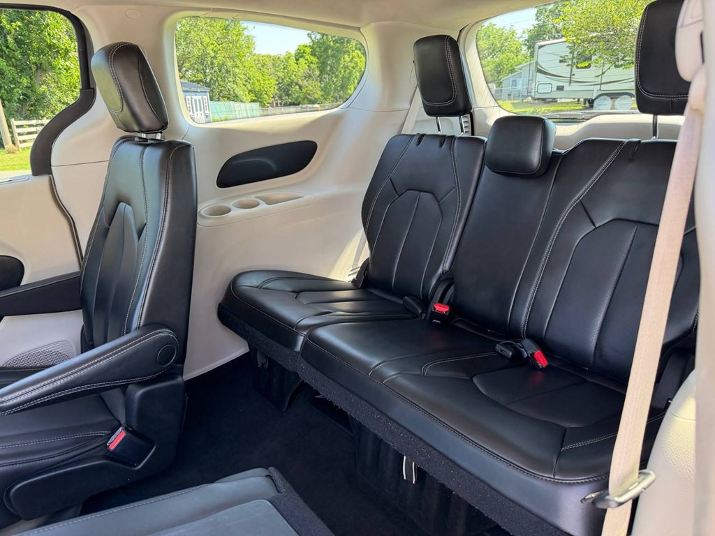 2023 Chrysler Pacifica Image 41
