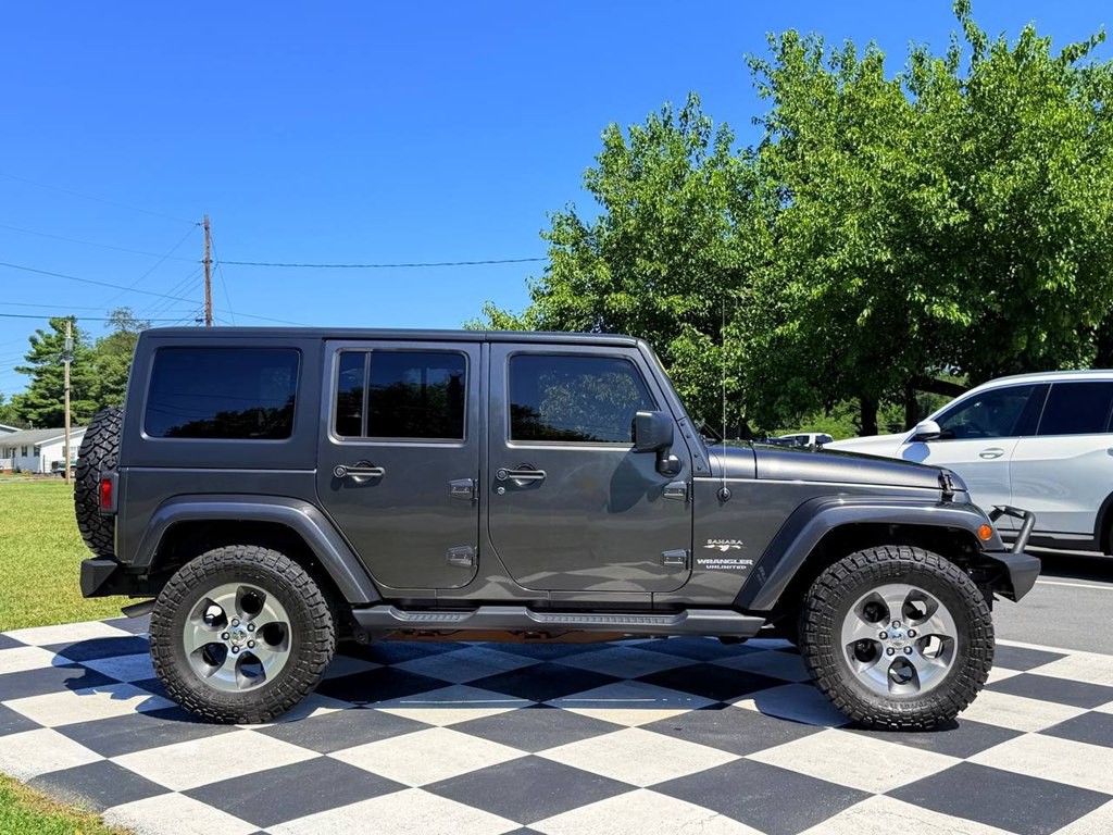 2017 Jeep Wrangler Unlimited Image 8