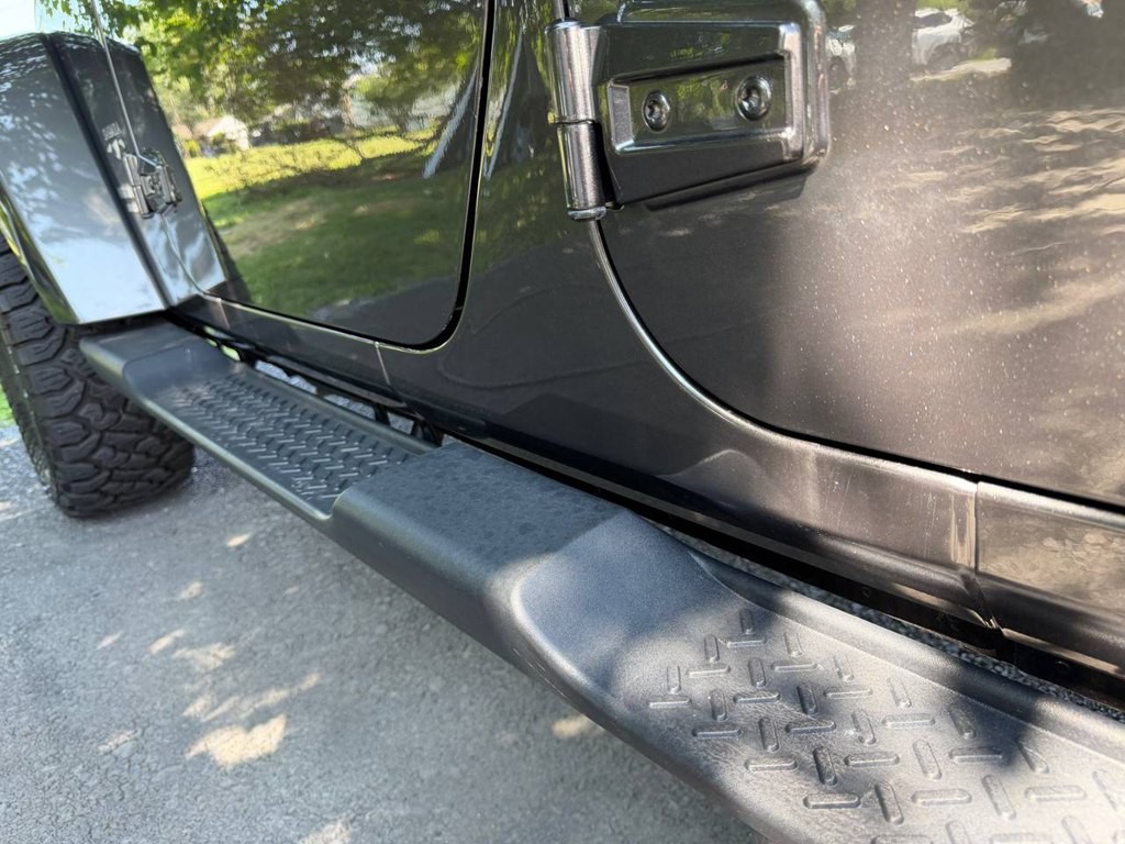 2017 Jeep Wrangler Unlimited Image 16