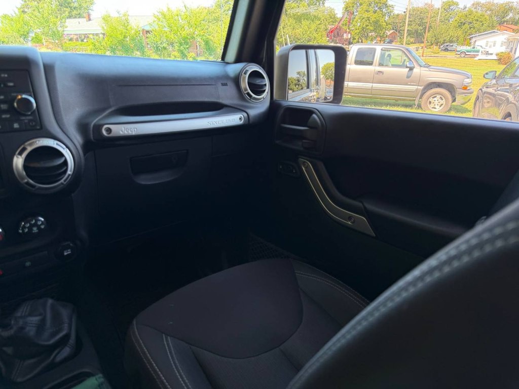 2017 Jeep Wrangler Unlimited Image 33