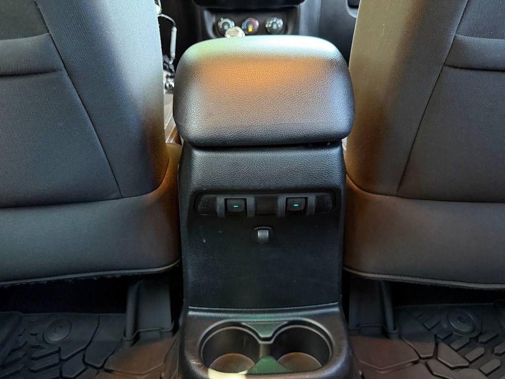 2017 Jeep Wrangler Unlimited Image 38
