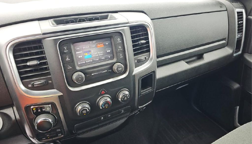 2021 RAM 1500 Image 12
