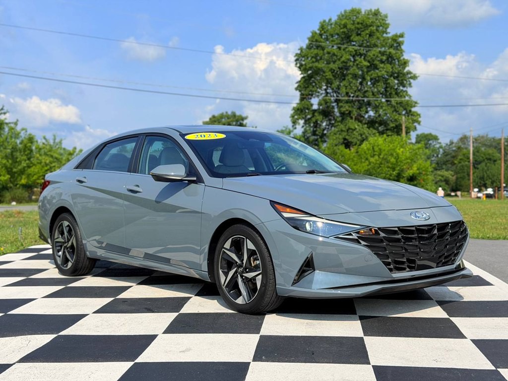 2023 Hyundai Elantra Image 4