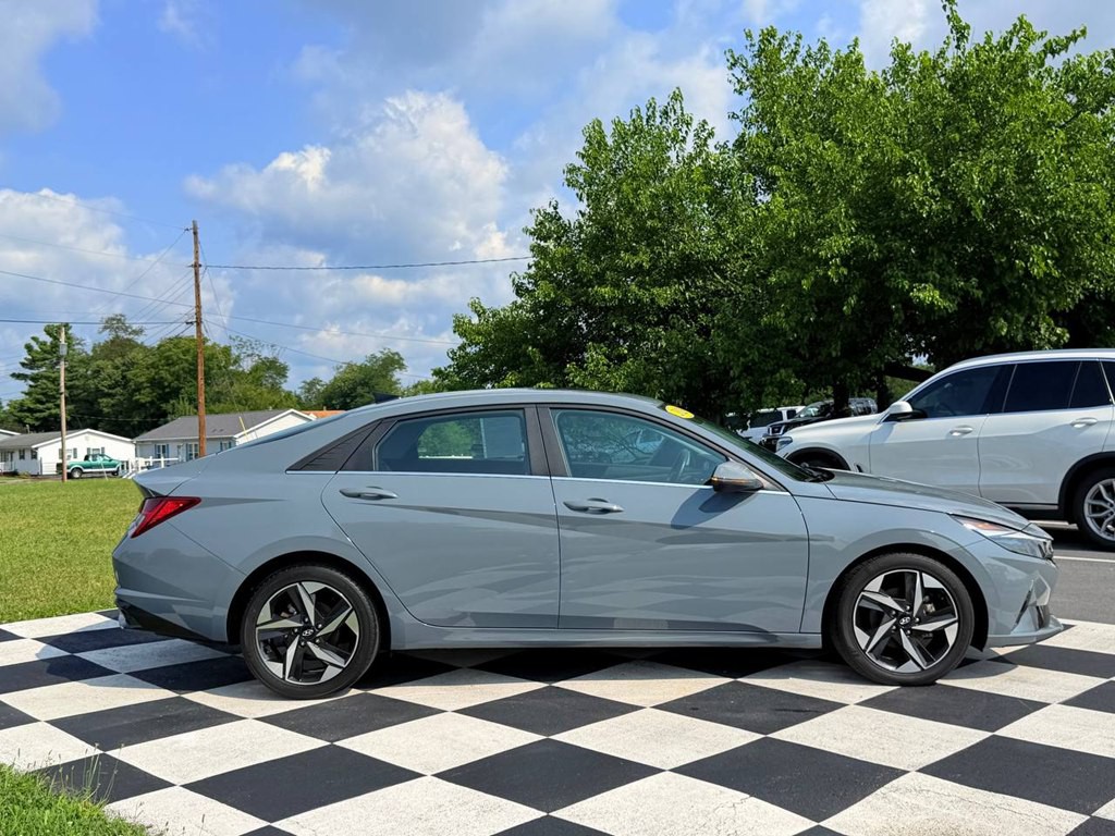 2023 Hyundai Elantra Image 8
