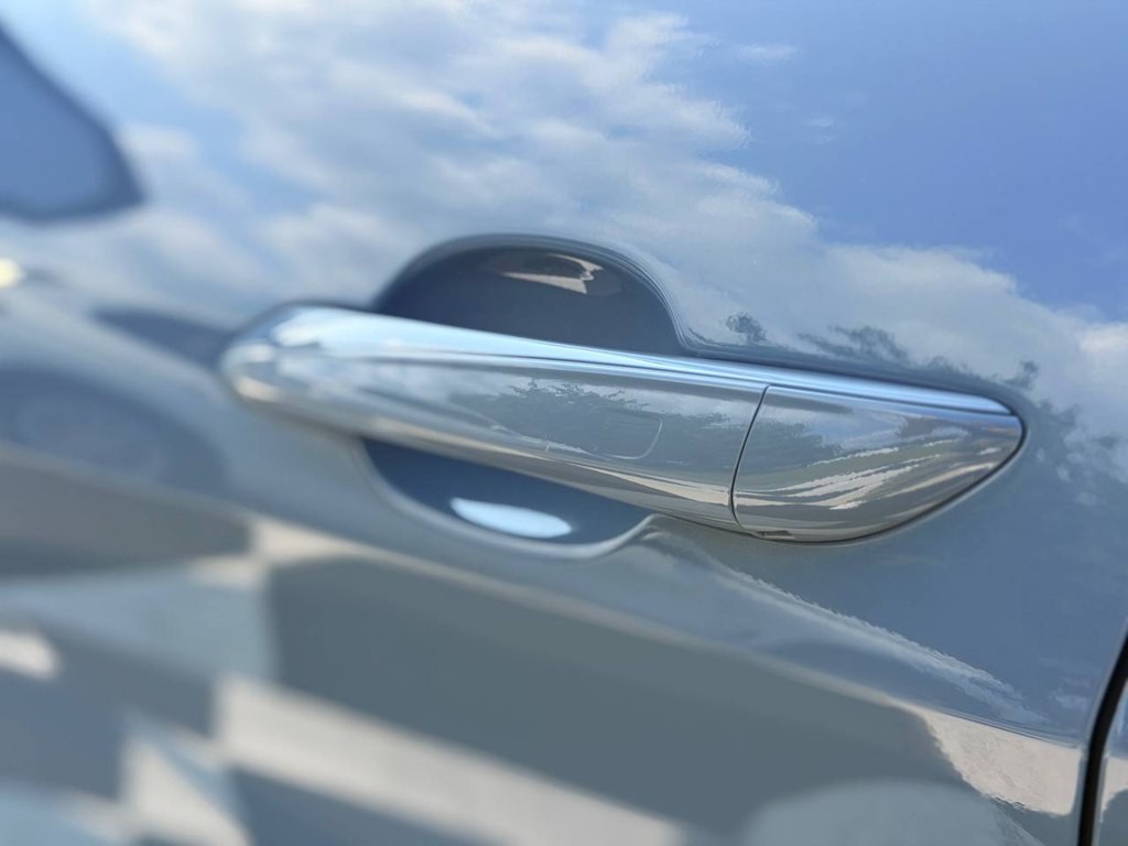2023 Hyundai Elantra Image 14