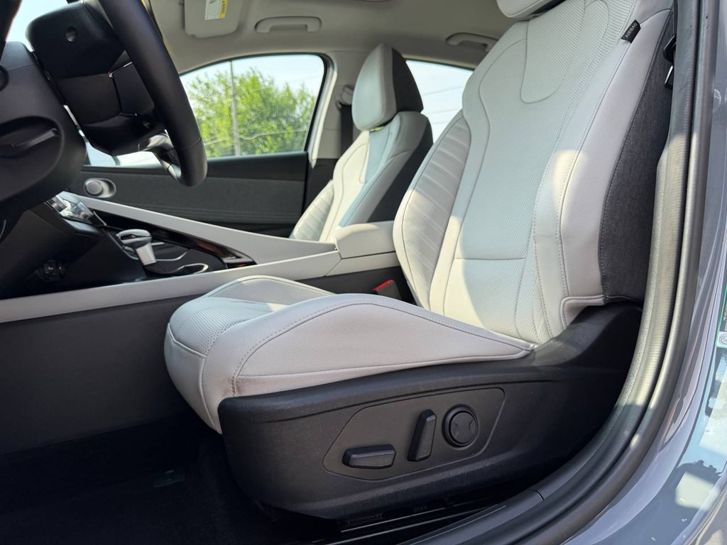 2023 Hyundai Elantra Image 20