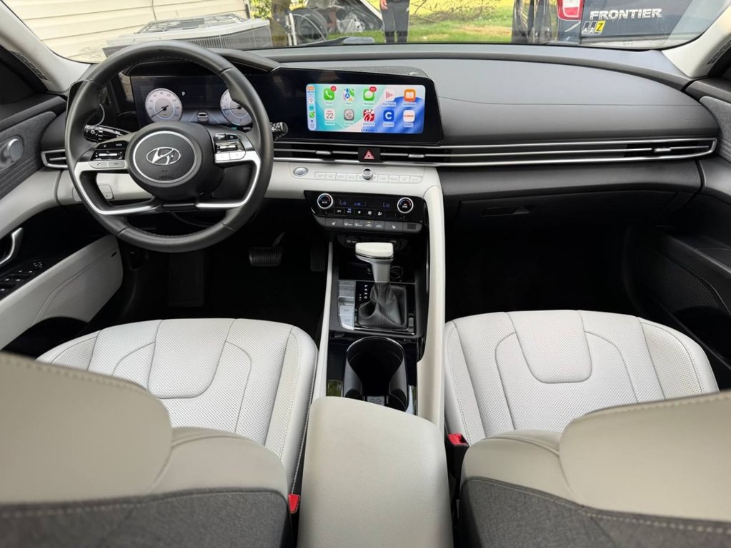 2023 Hyundai Elantra Image 21