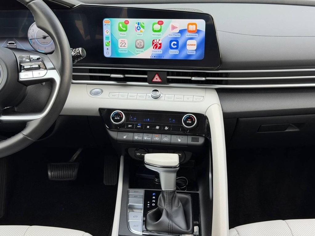 2023 Hyundai Elantra Image 27