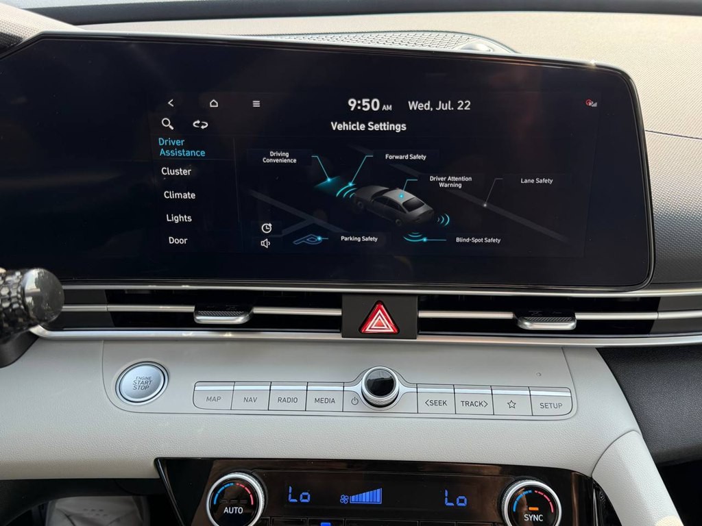 2023 Hyundai Elantra Image 31