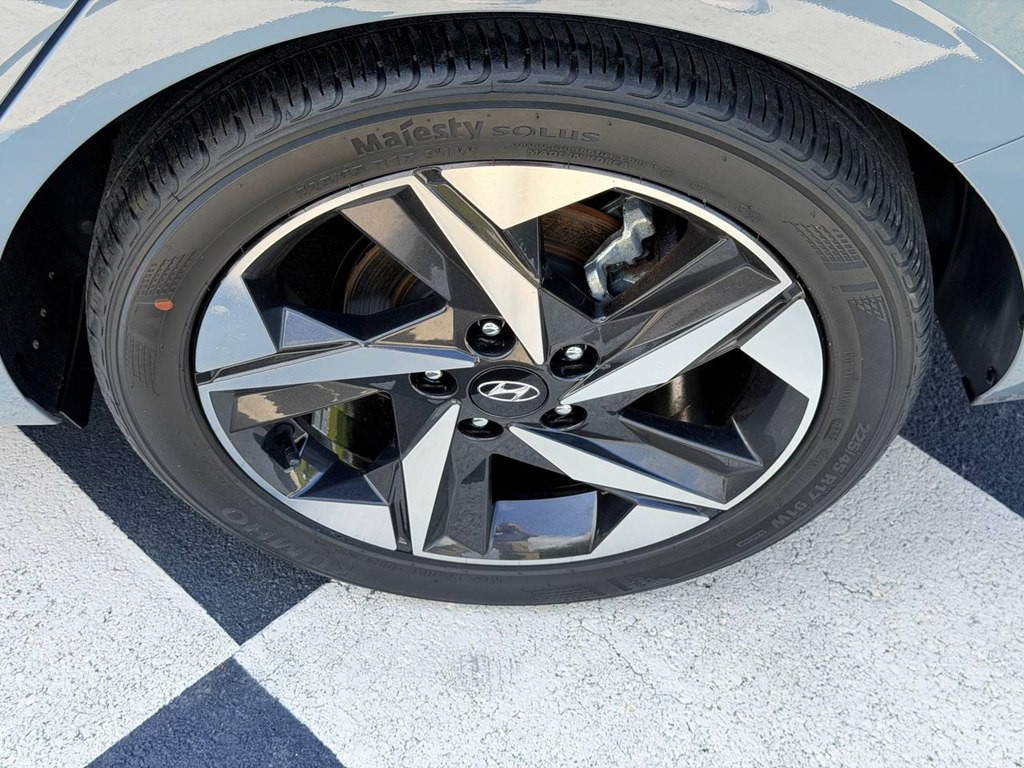 2023 Hyundai Elantra Image 52