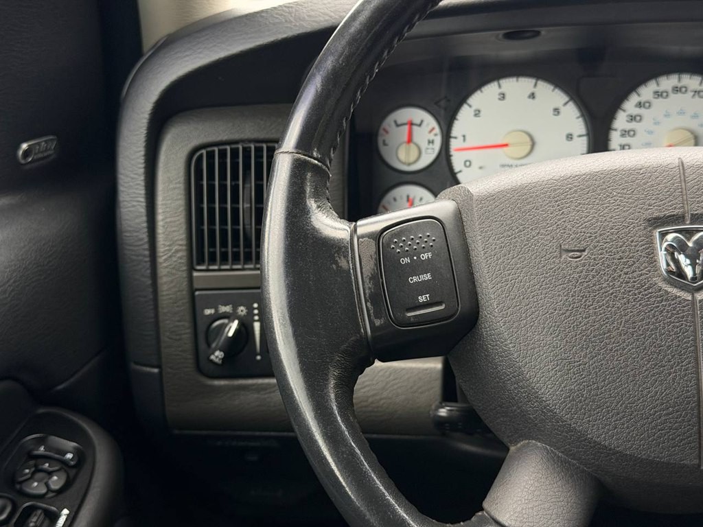 2004 Dodge Ram 2500 Image 19