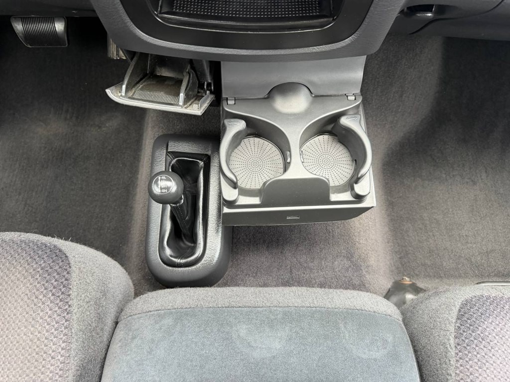2004 Dodge Ram 2500 Image 26
