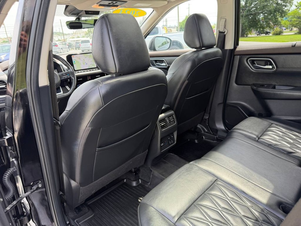 2023 Nissan Rogue Image 36