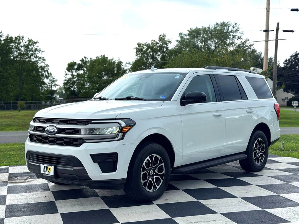 2022 Ford Expedition Image 2