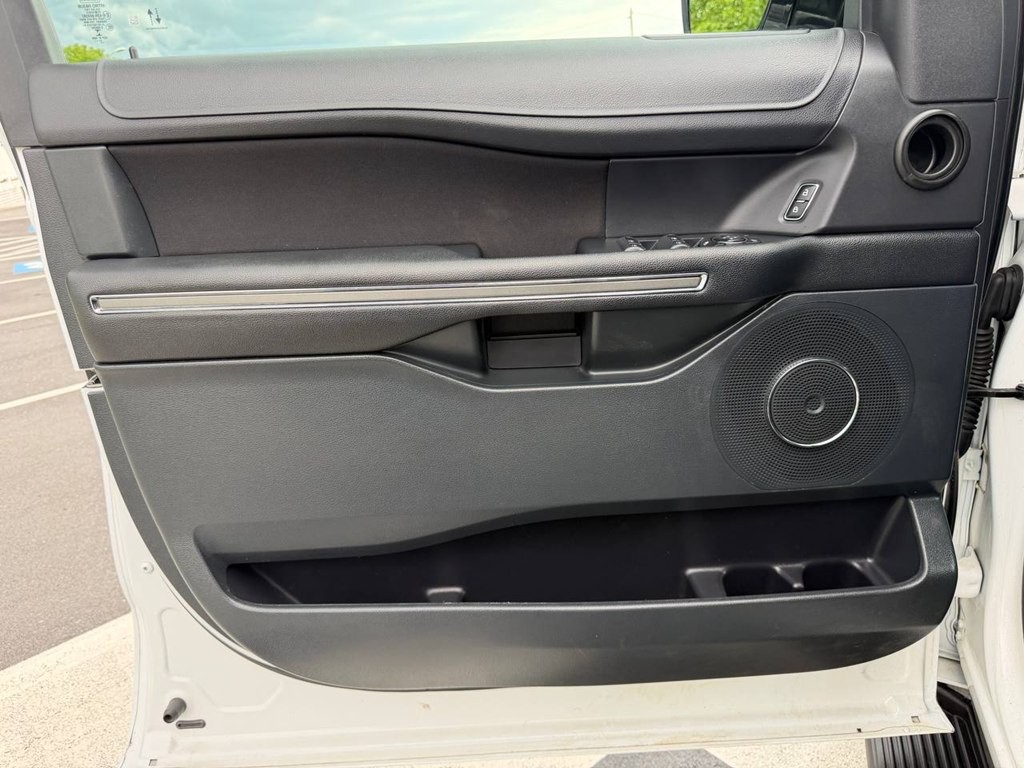2022 Ford Expedition Image 16