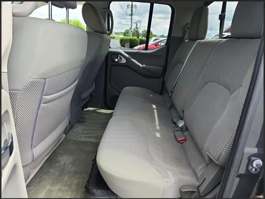 2017 Chevrolet Silverado 1500 Image 11