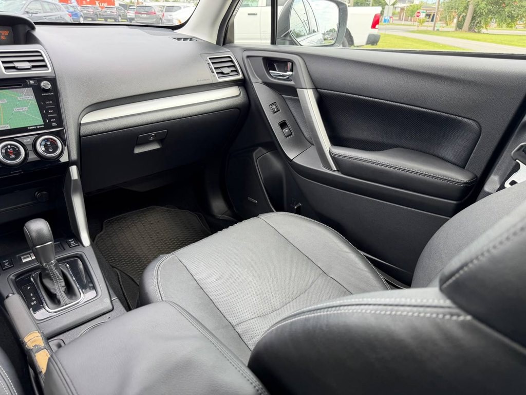 2016 Subaru Forester Image 35