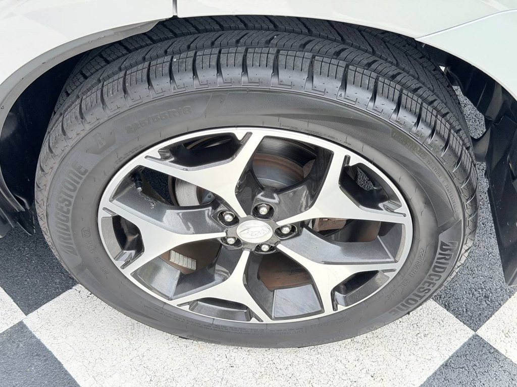 2016 Subaru Forester Image 48