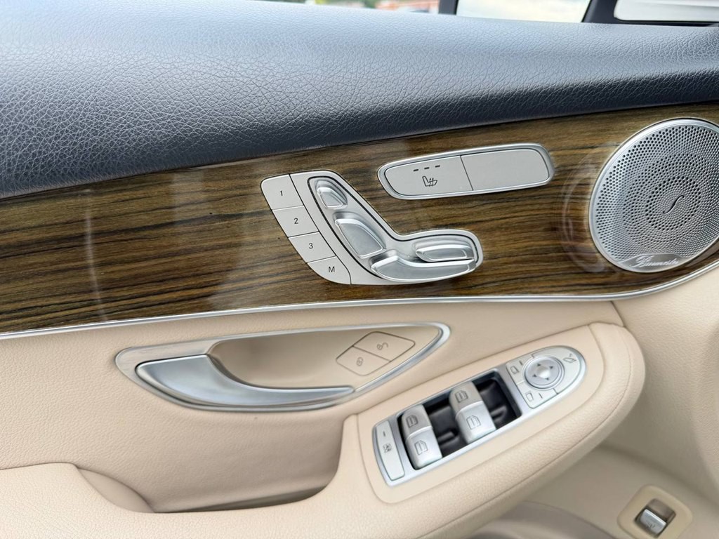 2018 Mercedes-Benz GLC-Class Image 17