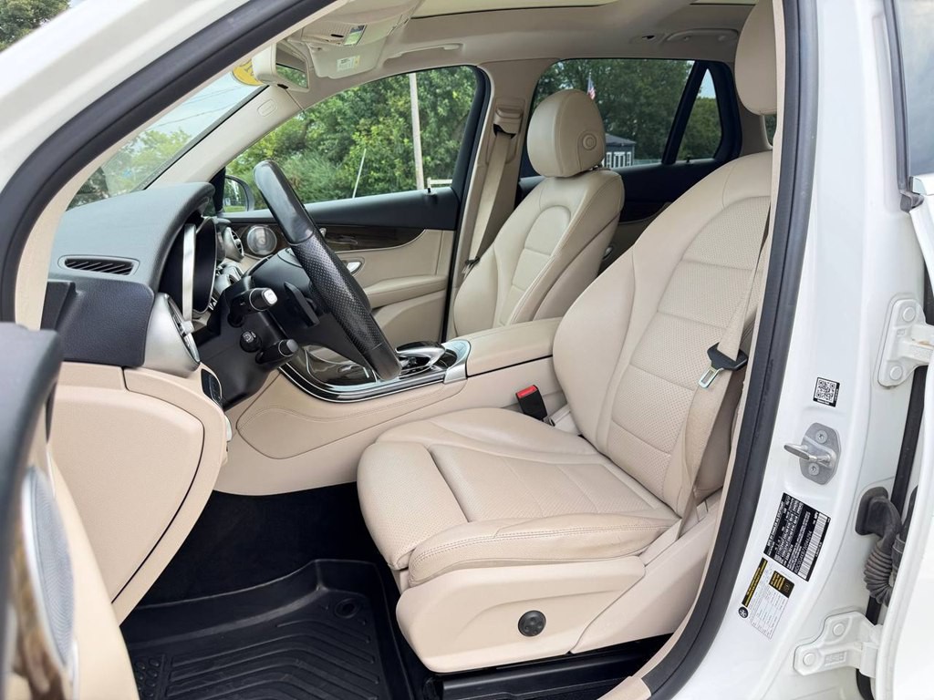 2018 Mercedes-Benz GLC-Class Image 19