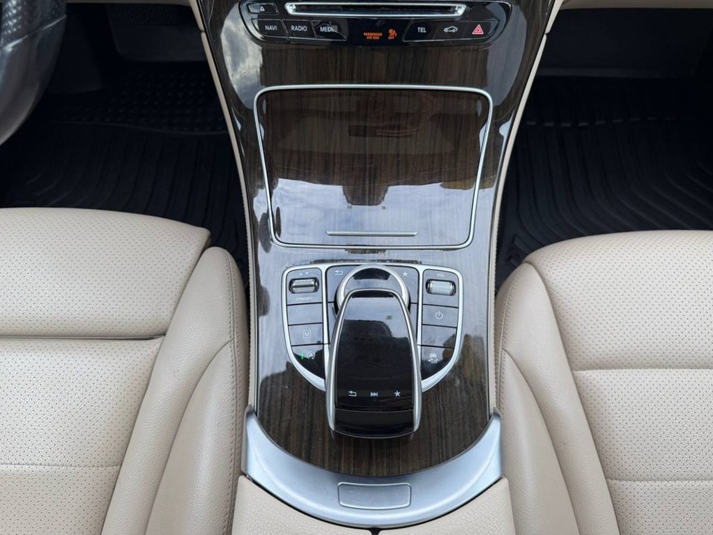 2018 Mercedes-Benz GLC-Class Image 28