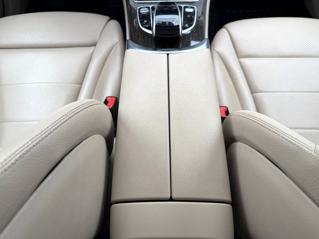 2018 Mercedes-Benz GLC-Class Image 29