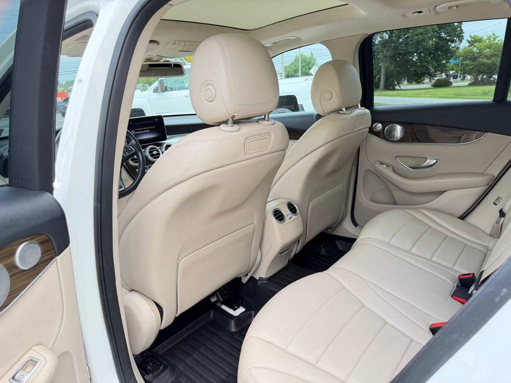 2018 Mercedes-Benz GLC-Class Image 35