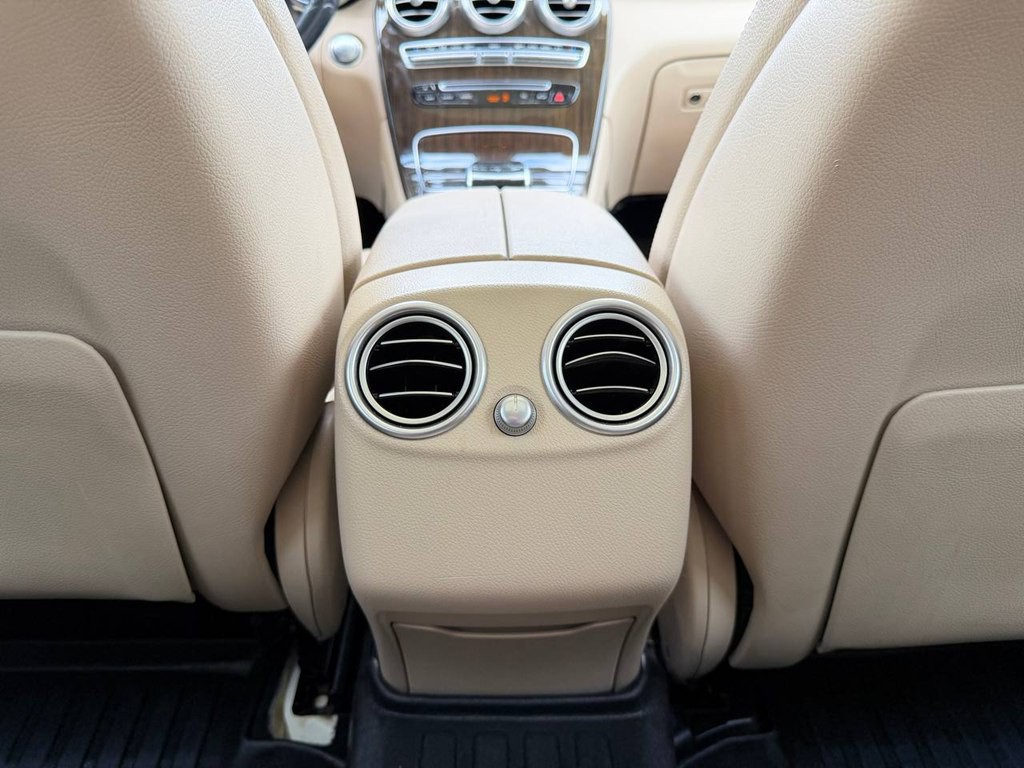 2018 Mercedes-Benz GLC-Class Image 36