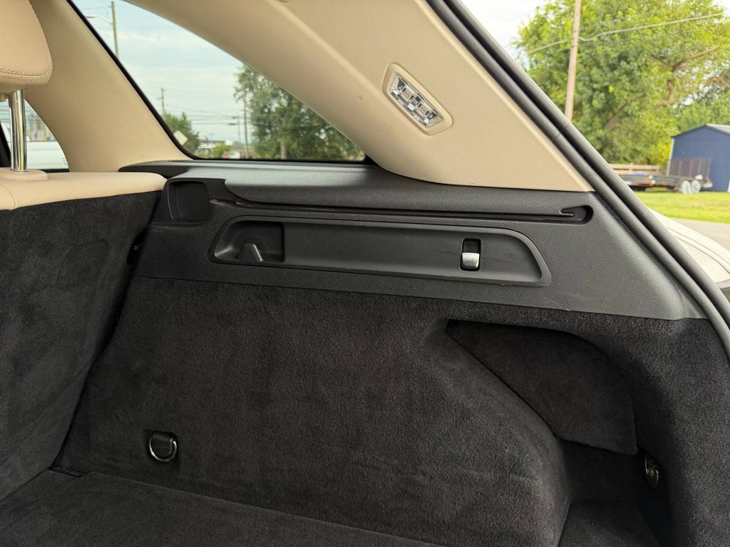 2018 Mercedes-Benz GLC-Class Image 40
