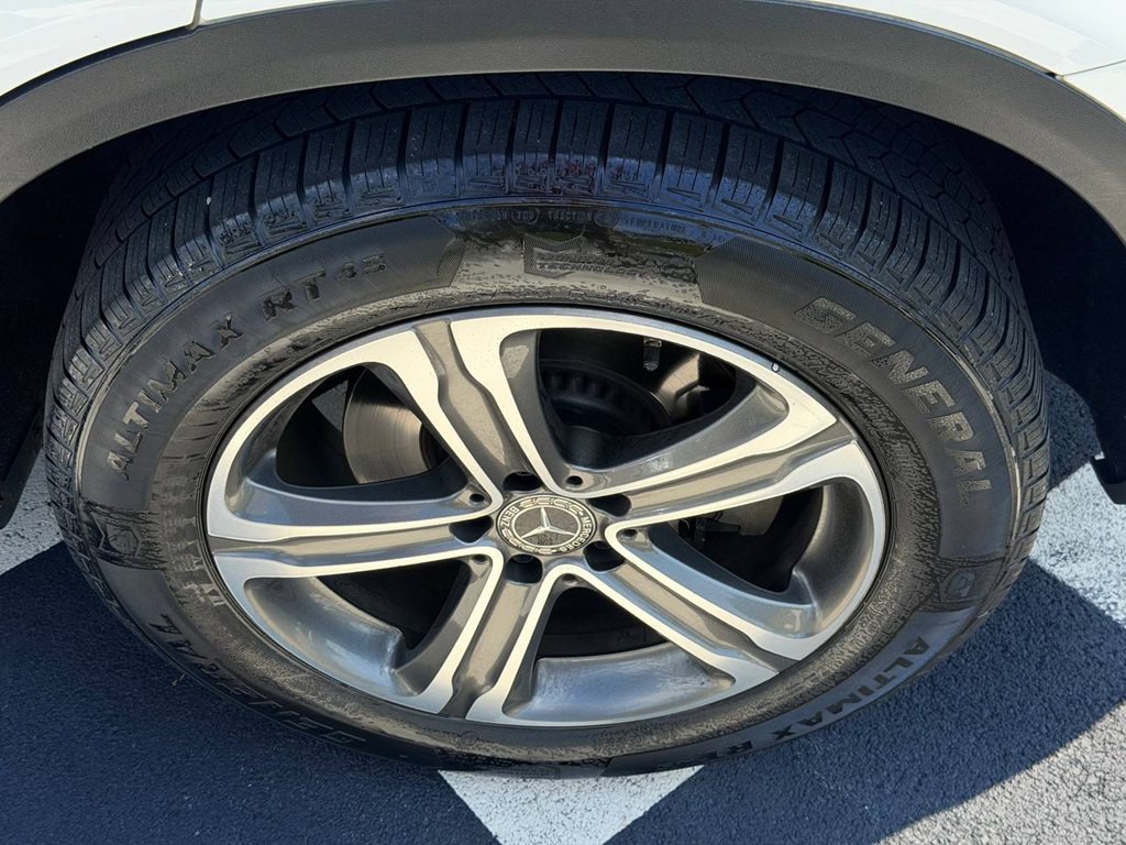 2018 Mercedes-Benz GLC-Class Image 46