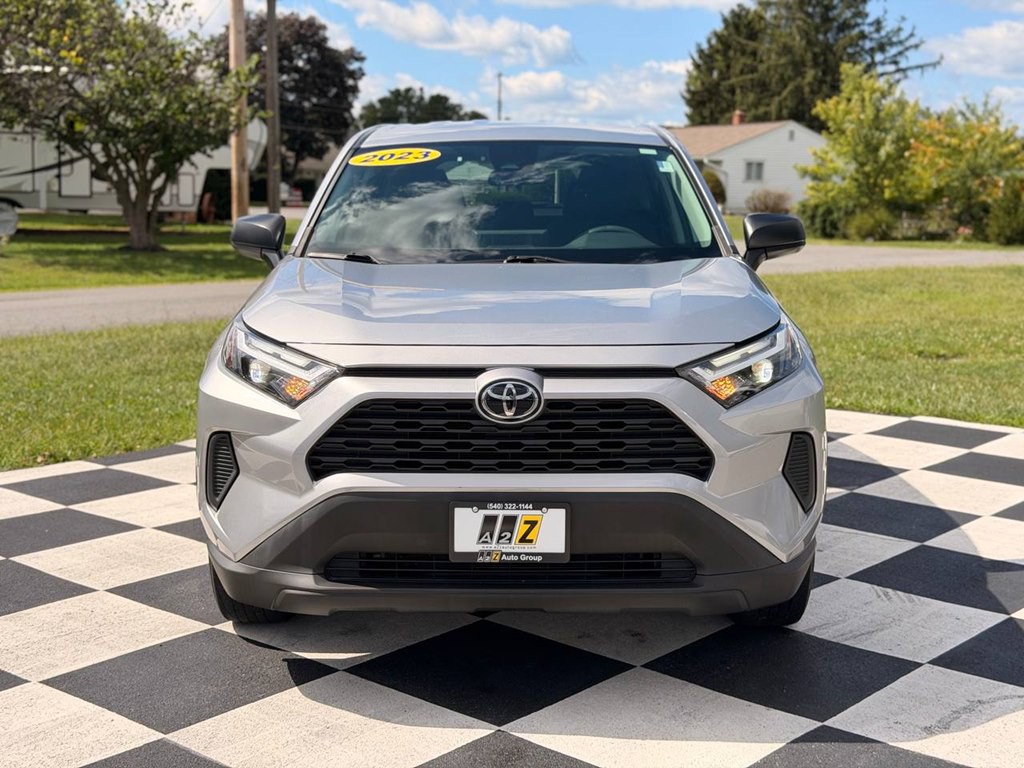 2023 Toyota Rav4 Image 3