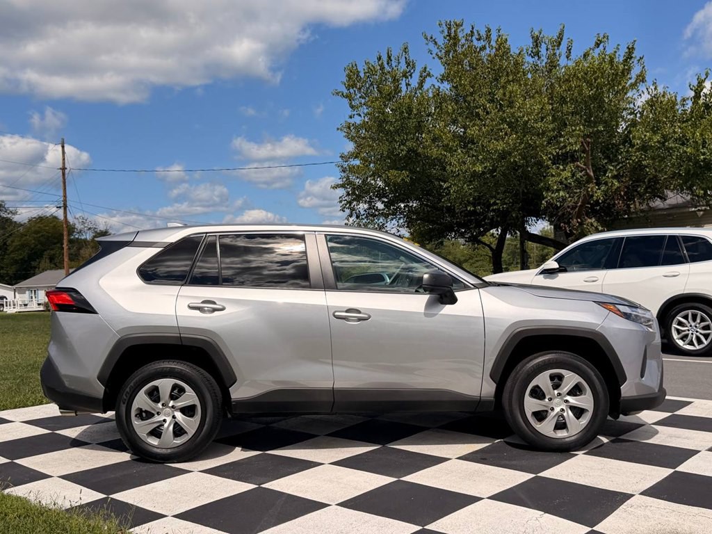 2023 Toyota Rav4 Image 8