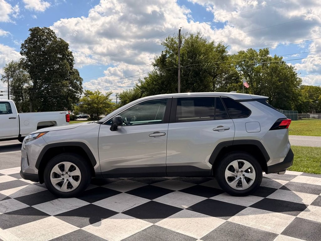 2023 Toyota Rav4 Image 9