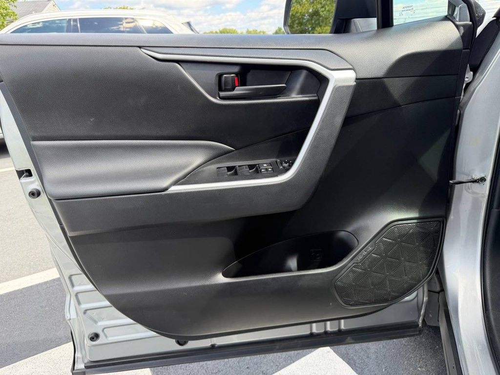 2023 Toyota Rav4 Image 16