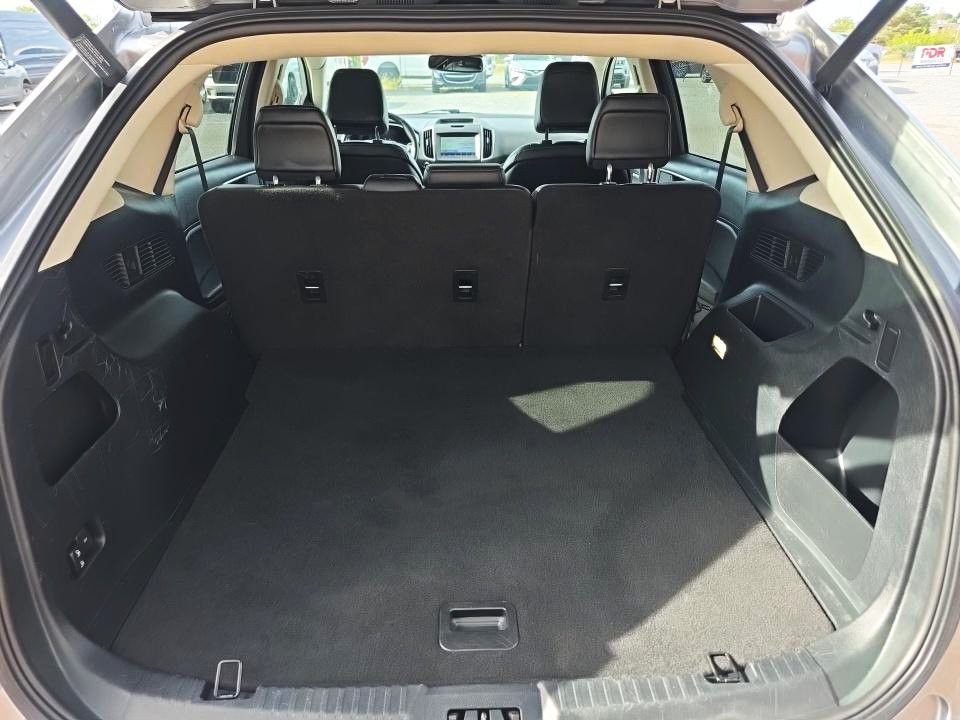 2020 Ford Edge Image 12