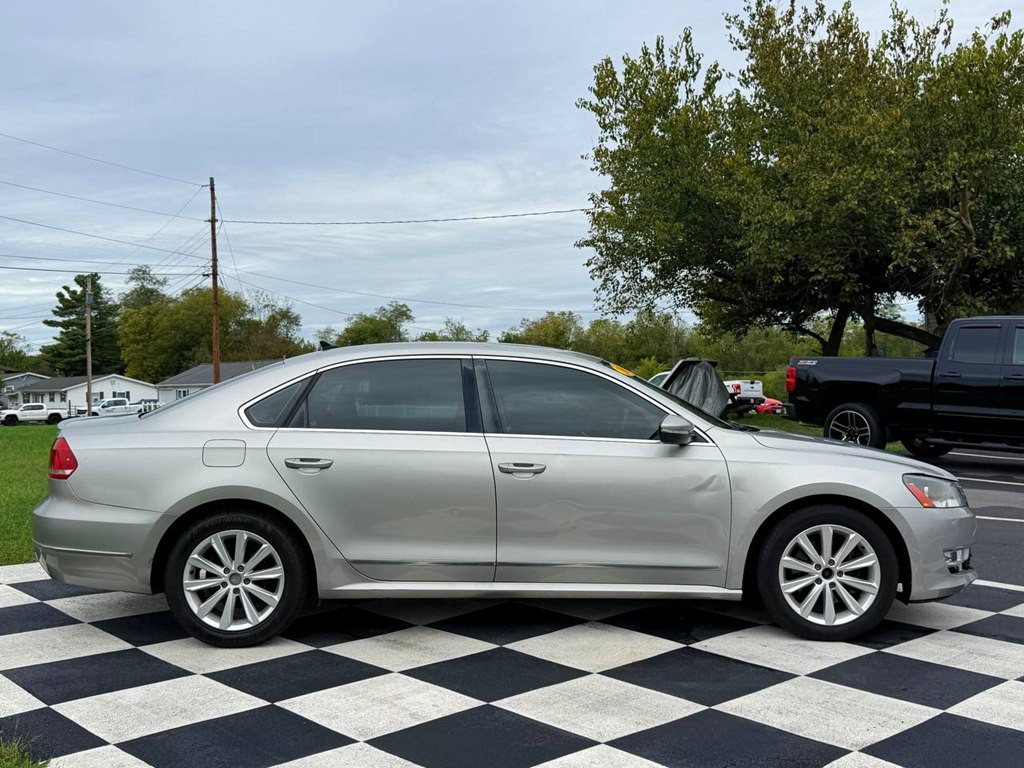 2012 Volkswagen Passat Image 8