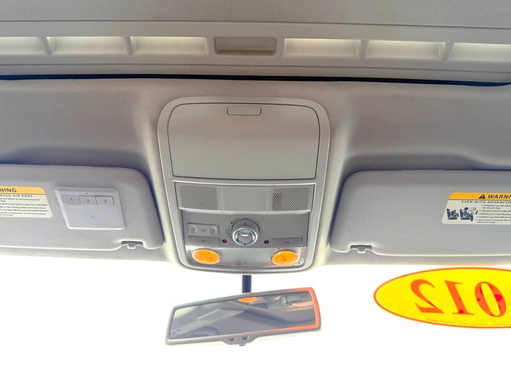2012 Volkswagen Passat Image 30